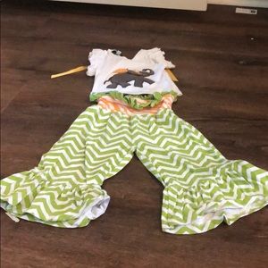 2-piece Girls Mud Pie outfit
